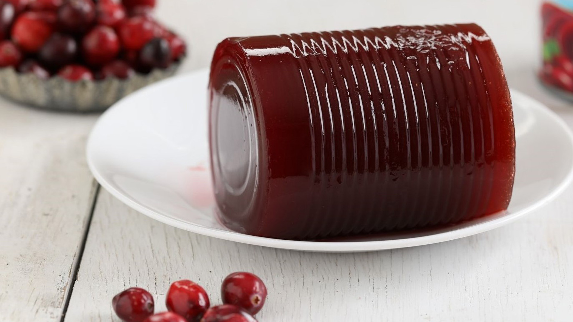 canned cranberries photo